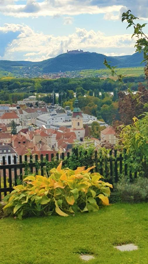 Blick Ueber Krems Mit Gartenpavillon מראה חיצוני תמונה