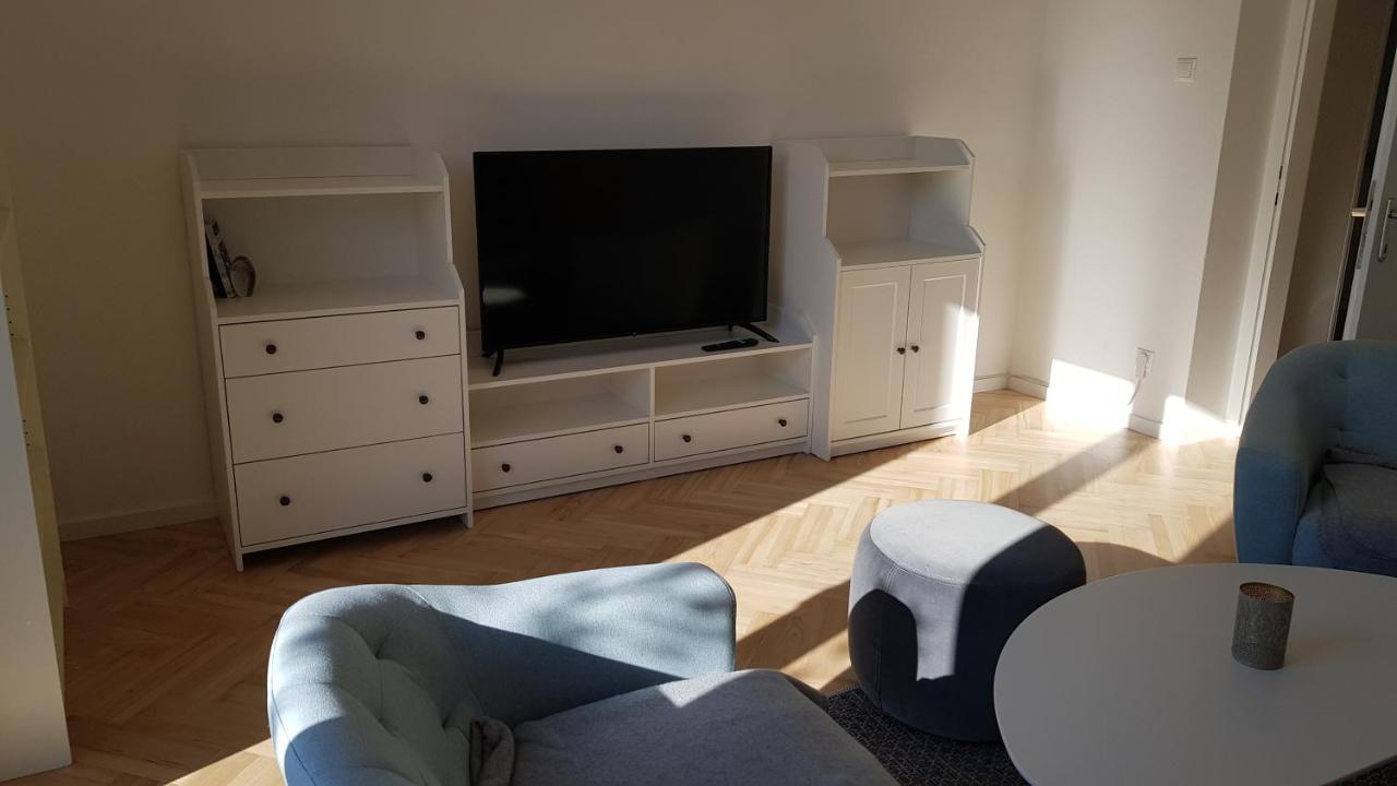Blick Ueber Krems Mit Gartenpavillon מראה חיצוני תמונה